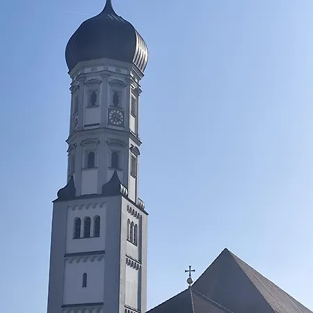 Avea - Accessible Downtown Retreat Near Hofgarten Проживання в сім'ї Аугсбург