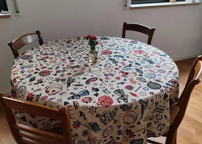 Avea - Accessible Downtown Retreat Near Hofgarten Séjour chez l'habitant Augsbourg